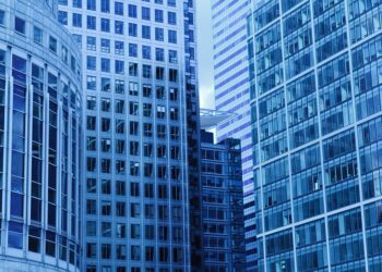 Shining a Light on Sustainable Living: Innovative Solar Powered Home Design Ideas