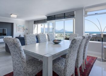 Decluttering for Good: Sustainable Strategies to Simplify Your Space and Reduce Waste