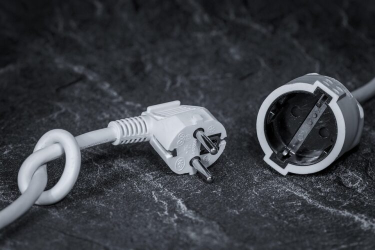 Empowering Off-Grid Living: Innovative Solar Solutions for Remote Homesteads