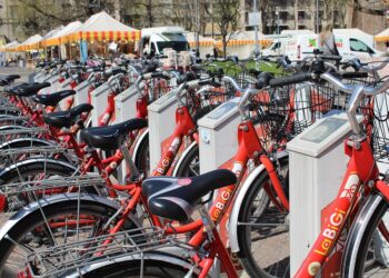 Maximizing Minimalism: Top Energy-Saving Tips for a Sustainable Home