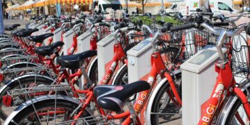 Maximizing Minimalism: Top Energy-Saving Tips for a Sustainable Home