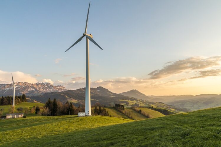 Solar-Powered Comfort: Revolutionizing Heating and Cooling Technology